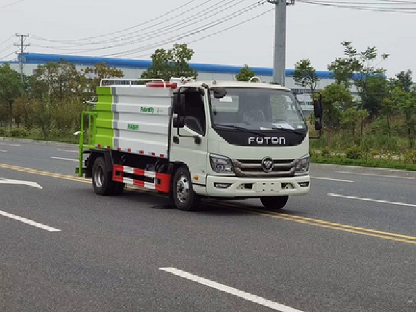 國六福田藍(lán)牌7方抑塵車