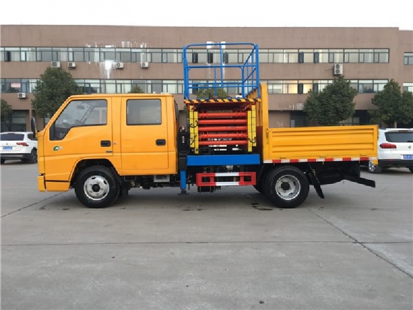 國六江鈴10米剪叉式升降平臺(tái)高空作業(yè)車